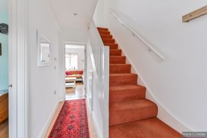 Broadfields Broadhurst Gardens